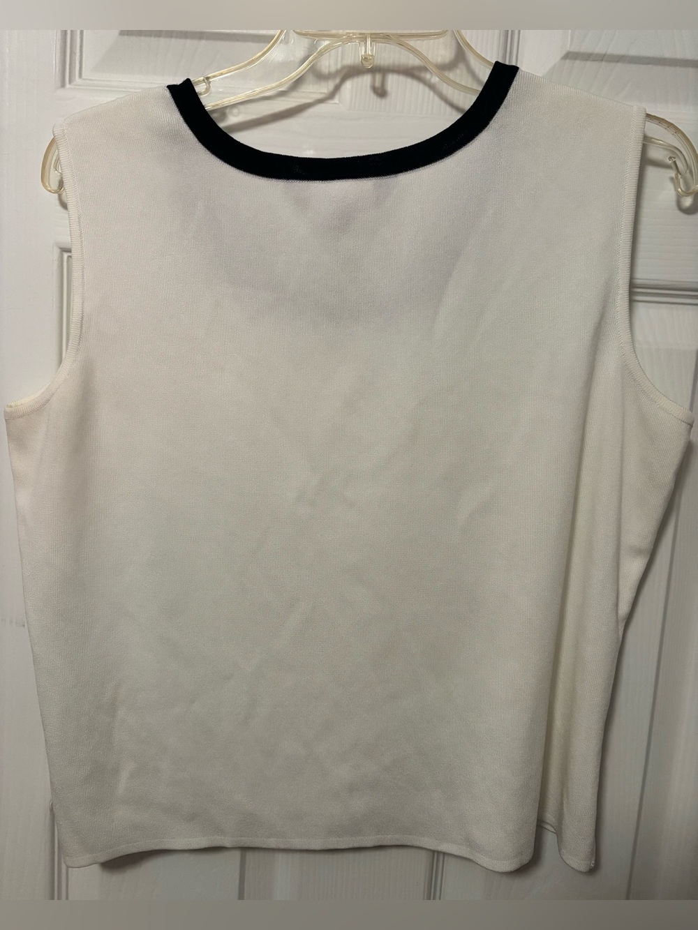 Ming Wang White Tank Top with Black Trim - Picture 2 of 5